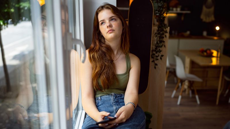 Report finds ‘significant link’ between girls’ absence and life satisfaction